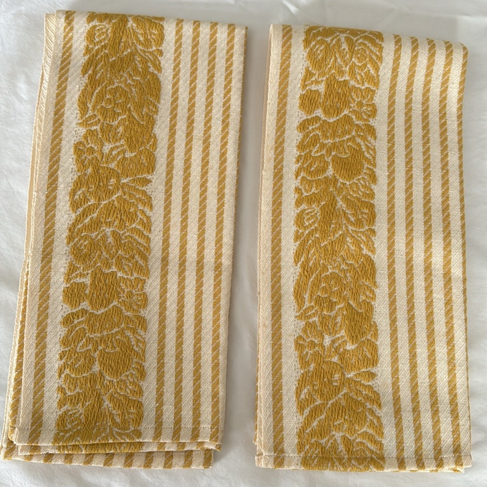 Busatti Dishtowels, Set of 2, Made in Italy, NWOT